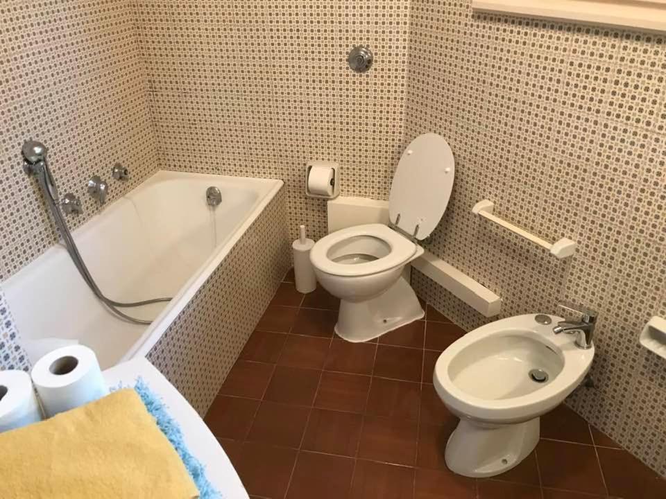 Xampilla'S Business City Mini Apartment Bassano Bassano del Grappa Exterior photo